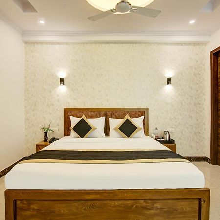 Hotel The Emporio Grand Near Vaishali Metro Station Ghaziabad Extérieur photo