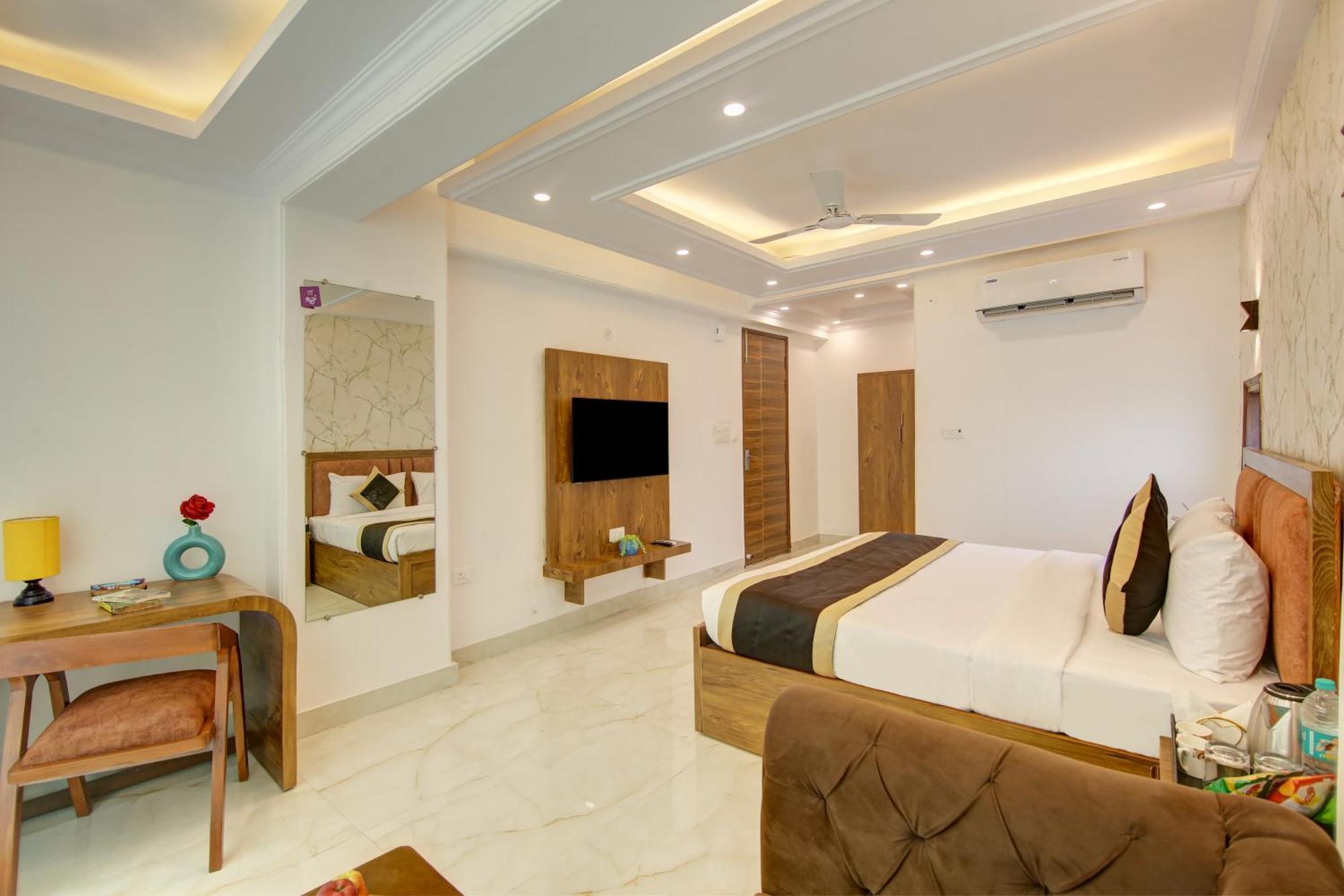 Hotel The Emporio Grand Near Vaishali Metro Station Ghaziabad Extérieur photo