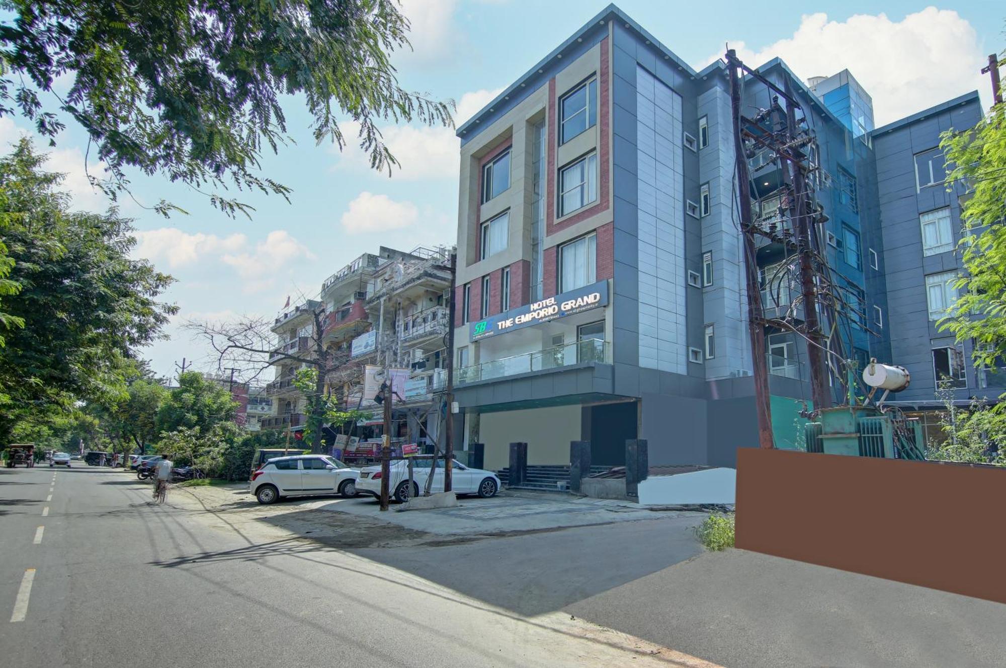 Hotel The Emporio Grand Near Vaishali Metro Station Ghaziabad Extérieur photo