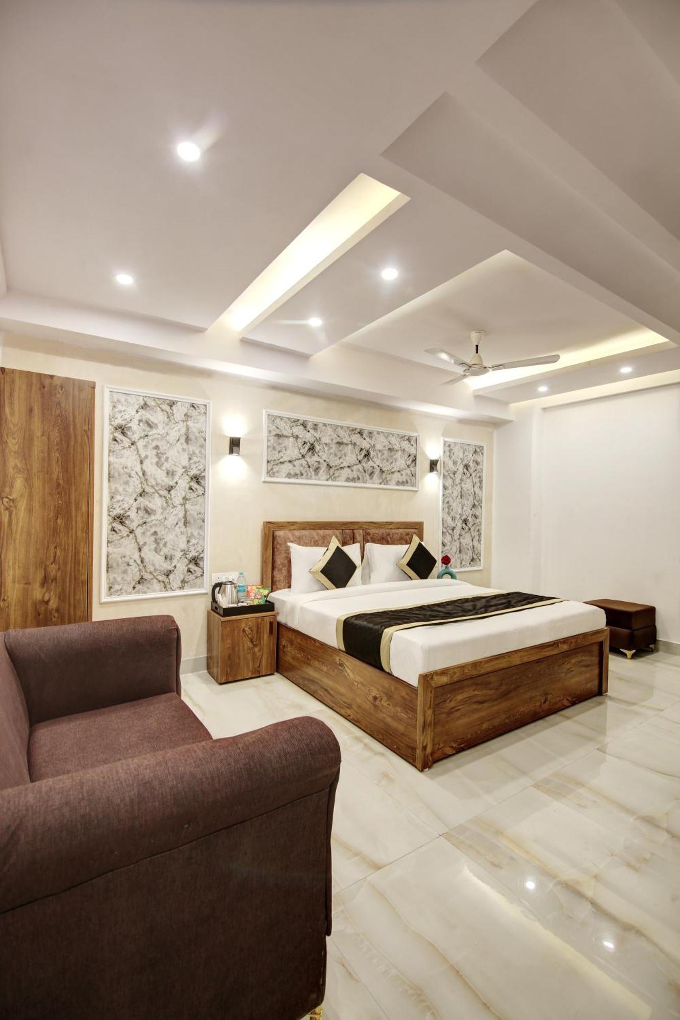 Hotel The Emporio Grand Near Vaishali Metro Station Ghaziabad Extérieur photo