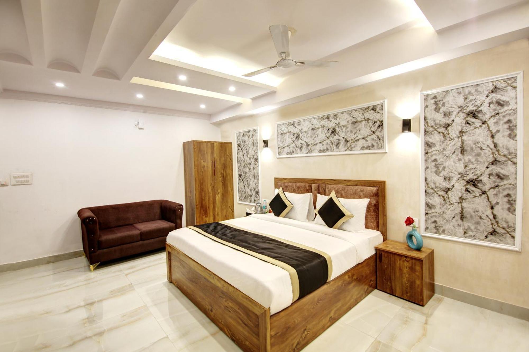 Hotel The Emporio Grand Near Vaishali Metro Station Ghaziabad Extérieur photo
