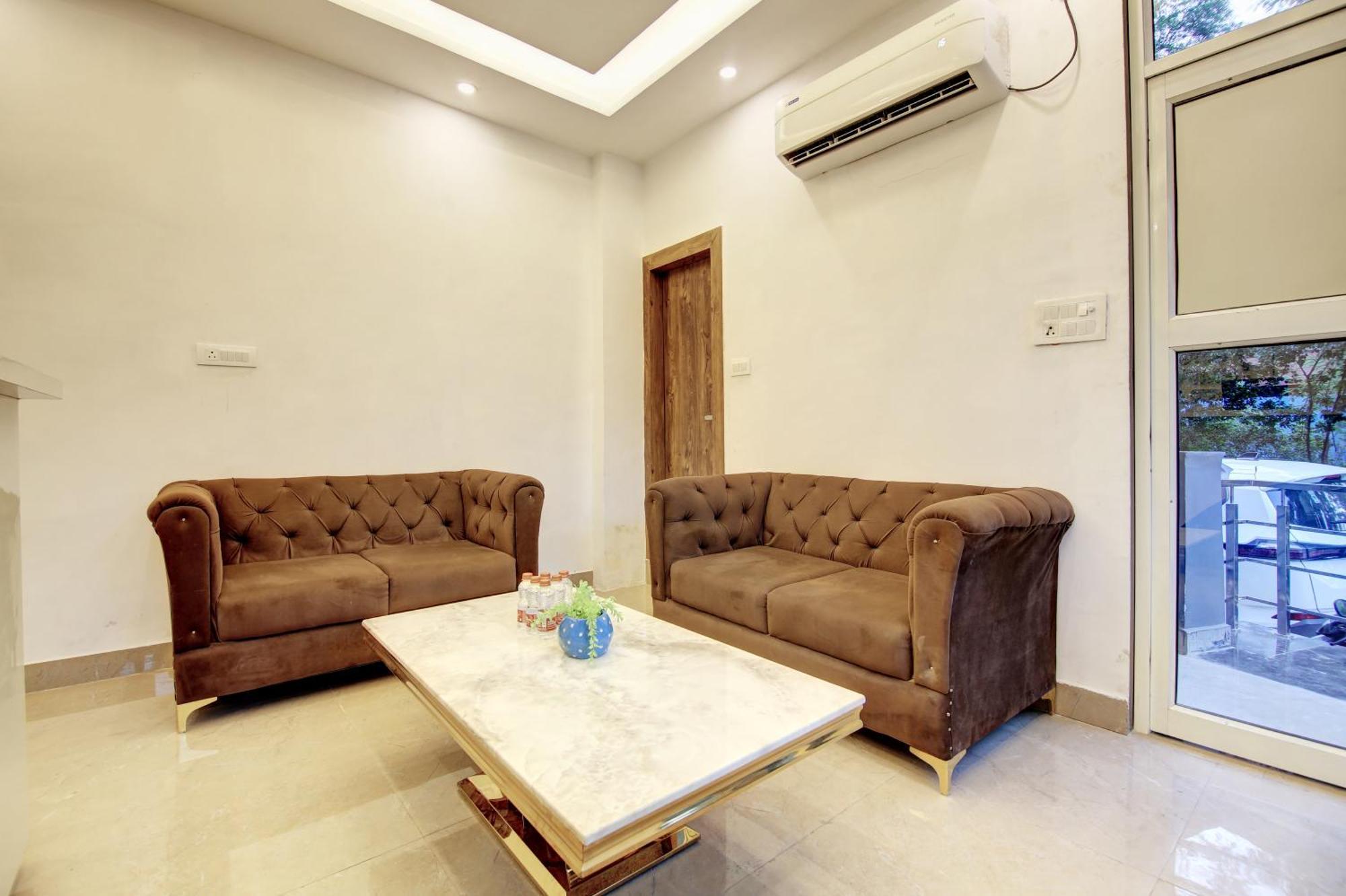 Hotel The Emporio Grand Near Vaishali Metro Station Ghaziabad Extérieur photo